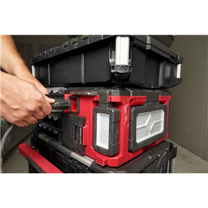 MM PACKOUT LAMPA STREFOWA M18 POALC-0